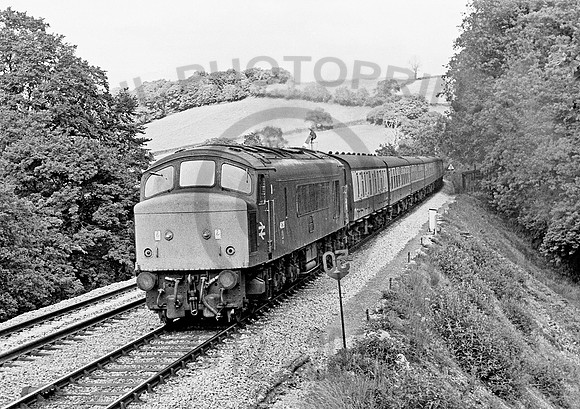 46028-Stoneycombe-100678 JC