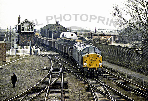 40124_March_East_Jn_100379 GE