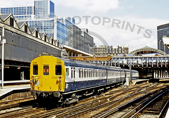 Class 415 5468-Victoria-220885 GE