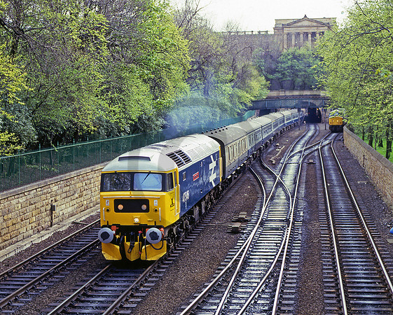 47546-Y-Edinburgh-100585-JC455