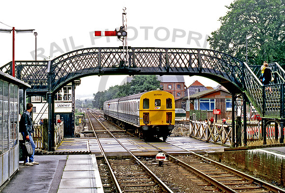 Class 207 207001-Uckfield-260888 GE