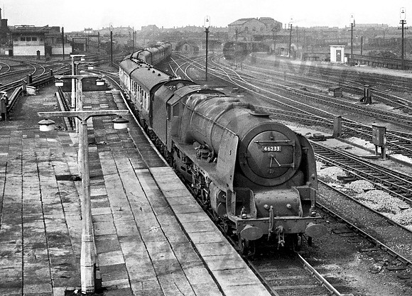 46233-Crewe-0856_GE233