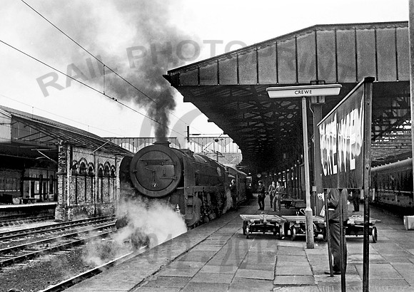 Britannia-Crewe-1965_GE965