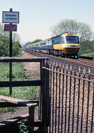 HST Lickey 300585 BR041
