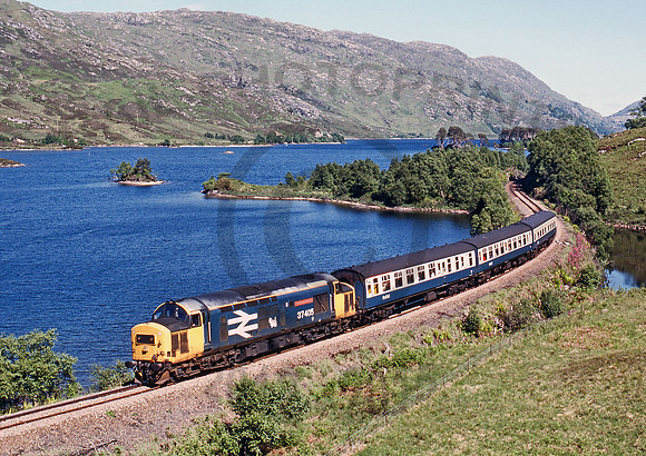 37421 Loch Eilt 090688  BR068