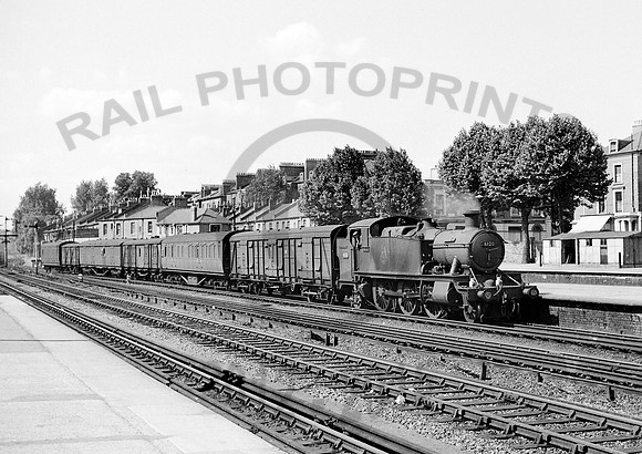 6120 Kensington Olympia 1955  RPC110