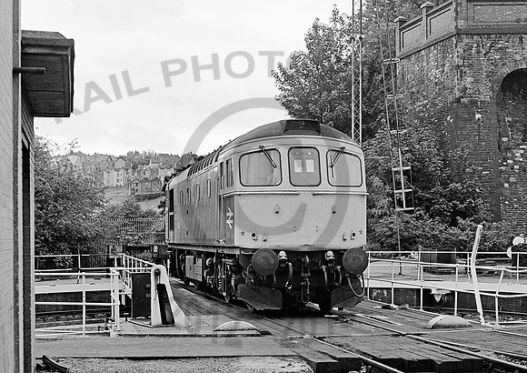 33030 Bristol Bath Road 051080 JC284