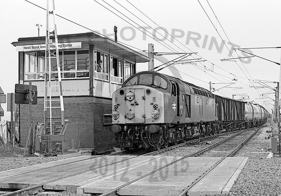 40049 Hest Bank 0382 CW421