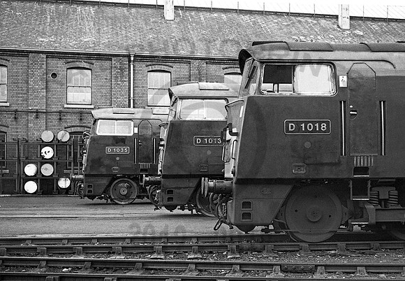 D1018 Swindon Works  090564 RPC093