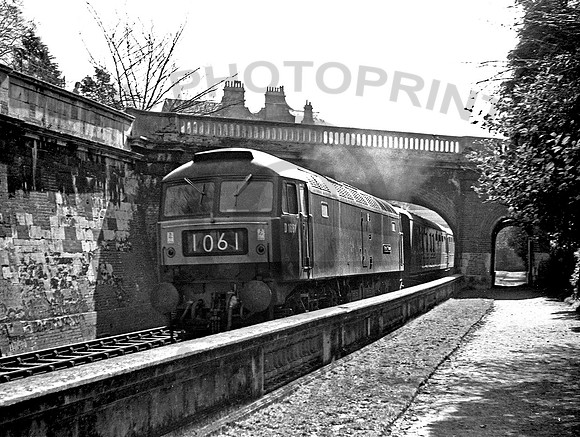 D1661-Bath-130465-JC