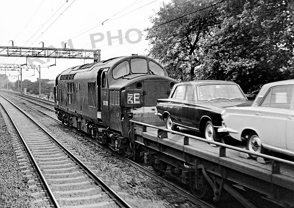 D6701 London Suburbs 1964 CW120
