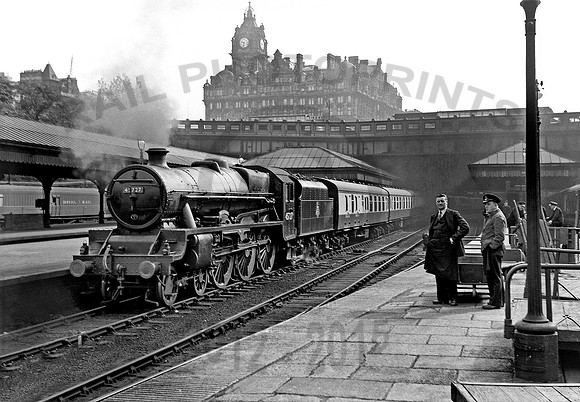 45727 Edinburgh Waverley 010657 GE727