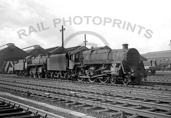 73154-Y-Motherwell-260367-JC388