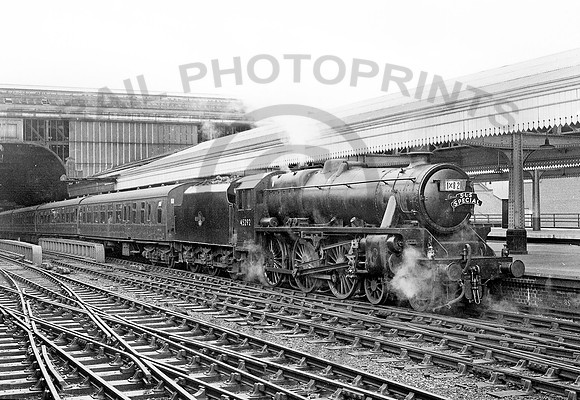 45292-Y-BirminghamSnowHill-021066-RPC109