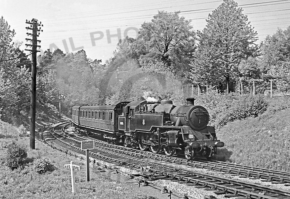 80015 East Grinstead High Level 090553 DC143