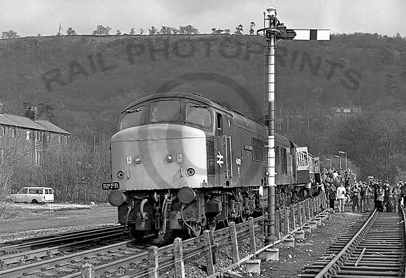 45022-Hathersage-290380-JC018