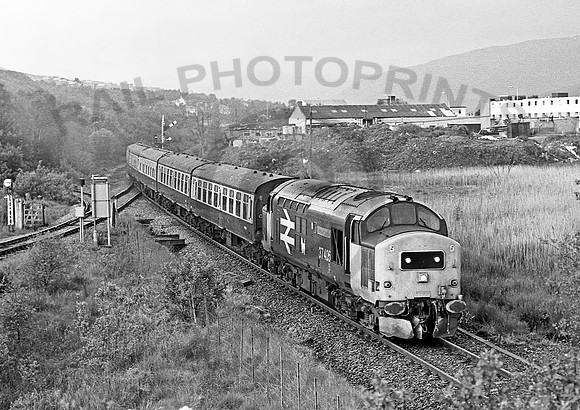 37405-FortWilliam-250686-RP450