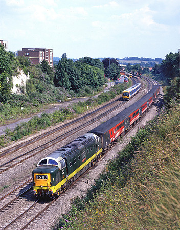 D9000-Pangbourne-100799-JC062