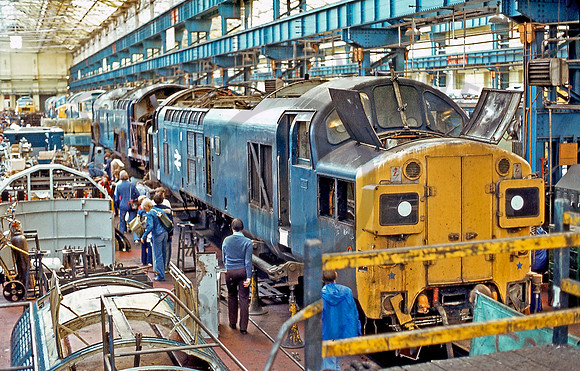37001 40044 47267 37183 Crewe Works 220979 GE