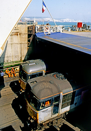33205 Dover 1988 RC-J230 copy
