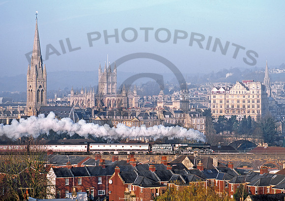 6024-Y-Bath-111204-JC388