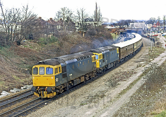 33206-207-Y-Cheltenham-140385-JC750