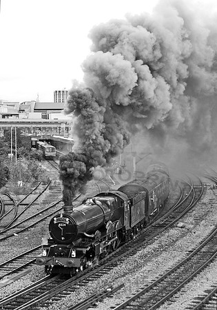 6024-Y-Bristol-230809-RPbw