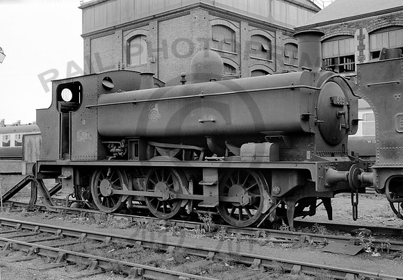 683-Y-Swindon-110955-HB889