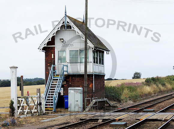 Ancaster SB & Crossing 120815 JC679