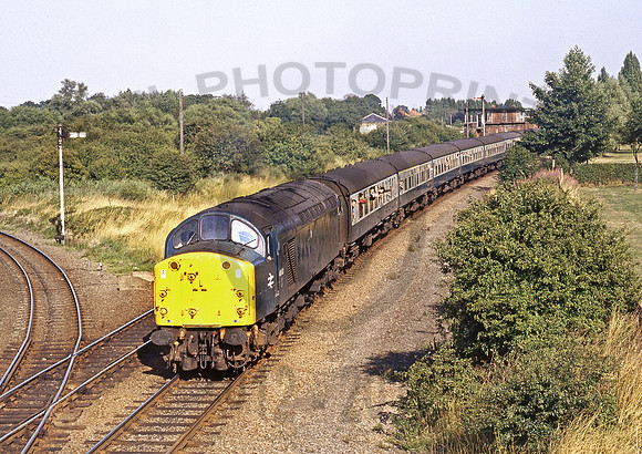 40001-Y-March-130883-JC658