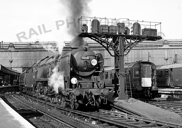 35028 Waterloo 1964 RPC517