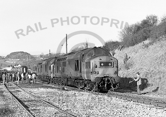 37232-Radstock-241179-JC227