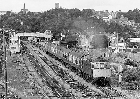 33009-Y-Haverfordwest-070983-HB589