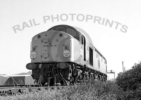 40105-GloucesterYard-240579-RP729