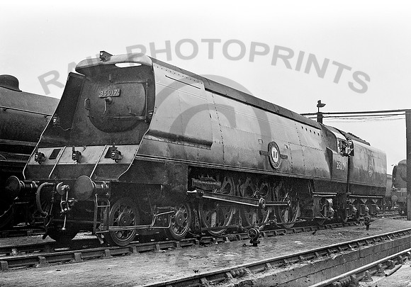 35017 Nine Elms 1953 RPC526-1