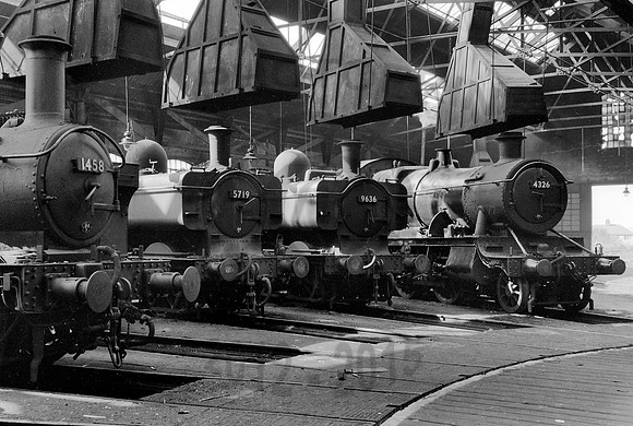 Stourbridge Junction-4326 300957-HB1309