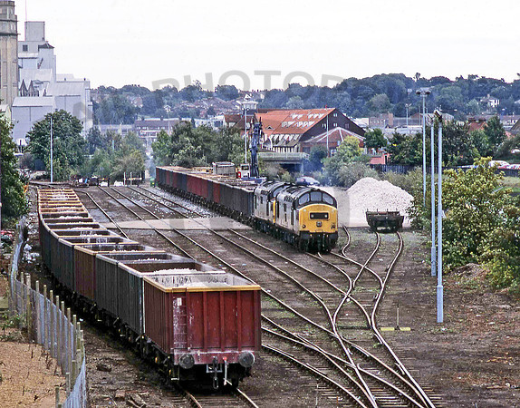 37244 - 37380  Ipswich Lower Yard 15-09-98 JD244