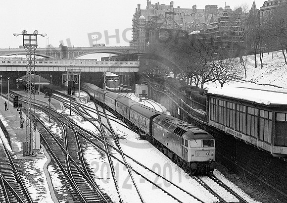 47471-Y-EdinburghWaverley-240379-HB961