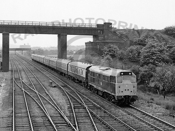 31319-Y-Bennerley-090679-HB905