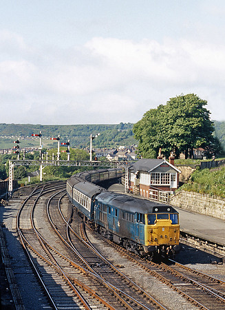 31229-Falsgrave-180683-JC882