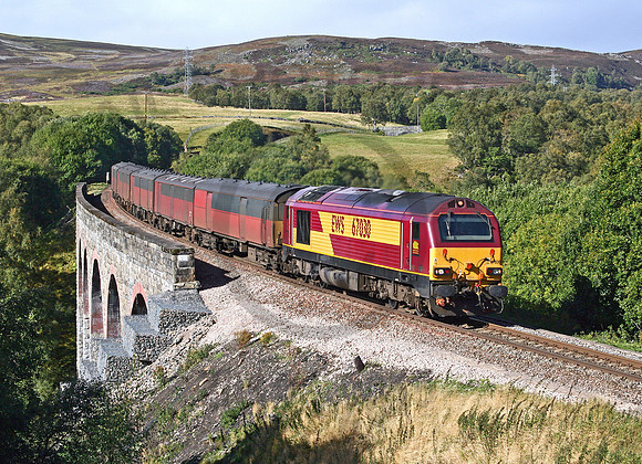 67030-Y-Slochd-270905-JC154