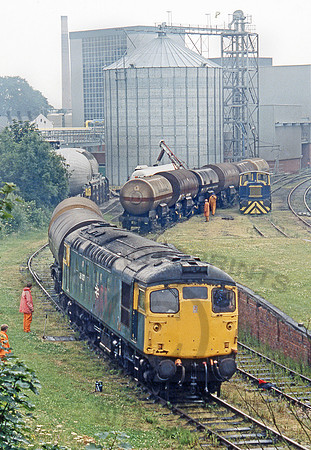 26027-Y-CameronBridge-110791-JC367