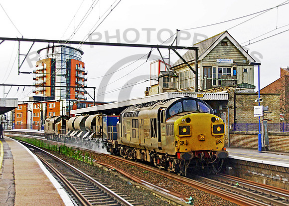 37087 Chelmsford 011211 JD007