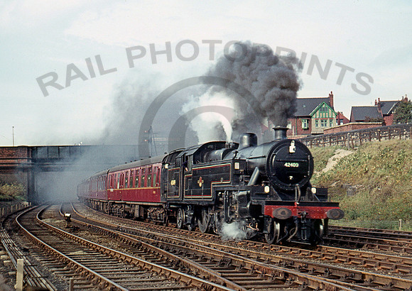 42409-Y-NevilleHill-191063-DCC627