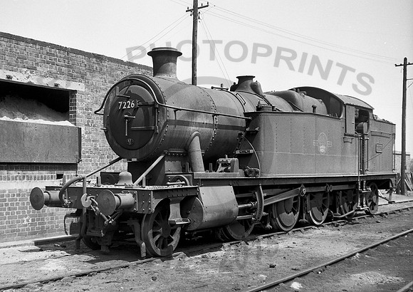 7226 Severn Tunnel JUnction 1958 RPC327