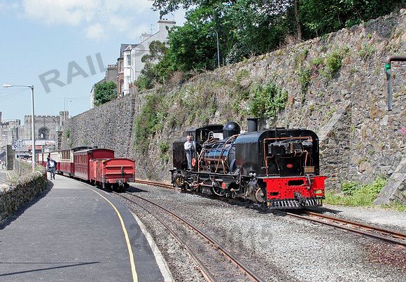 143 Caernarvon North Wales 110606 JC031