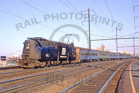 Penn Central GG-1 4882 Elizabeth NJ 181172   RPC341