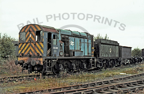 08328 Swindon Scrapyard 311083 GE328