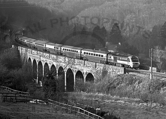 HST Frampton Mansell 151284 JC390