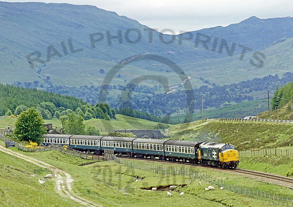 37264-TyndrumSummit-150684-JC207